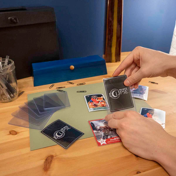 Ultra Pro (UP) - 3" x 4" Clear Regular Toploader und Soft Sleeves Bundle für Karten in Standardgröße - 100 Stück