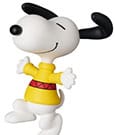Peanuts UDF Serie 18 Minifgur Sweater Snoopy 8 cm