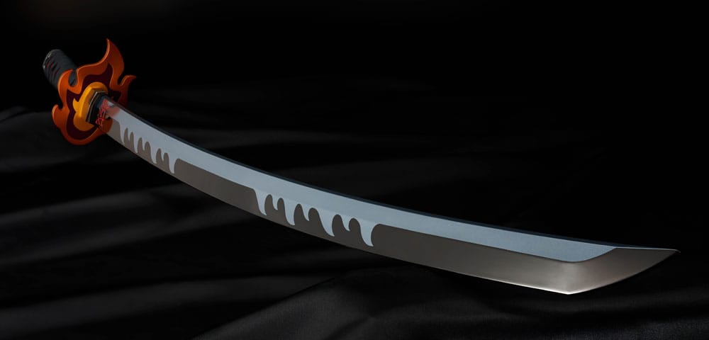 Demon Slayer: Kimetsu no Yaiba Proplica Replik 1/1 Nichirin Schwert (Tanjiro Kamado) Kyojuro Rengoku´s Sword Gueard Ver. 88 cm