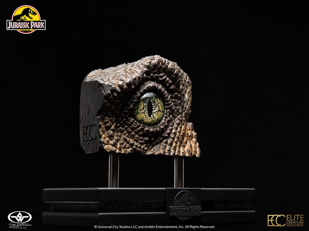 Jurassic Park 1/1 Replik Velociraptor Eye 23 cm