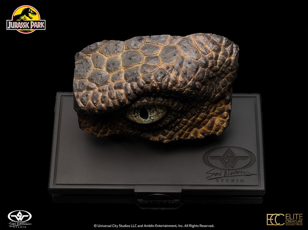 Jurassic Park 1/1 Replik Velociraptor Eye 23 cm
