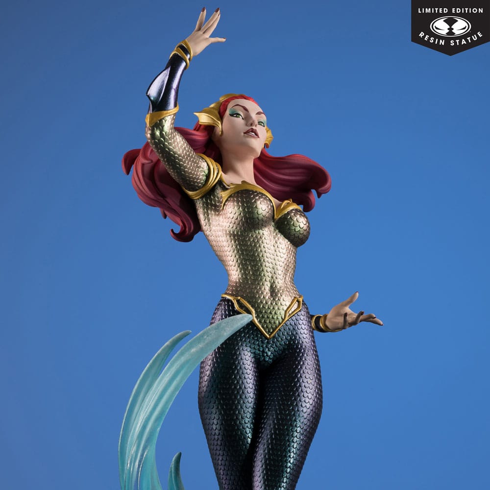 DC Direct Cover Girls Statue 1/8 Mera by J. Scott Campbell 26 cm