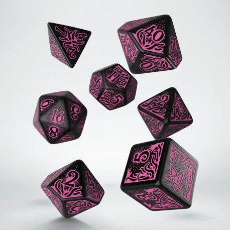 Q Workshop - Call of Cthulhu (7th Edition): Black & magenta 7pc RPG Dice Set