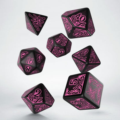 Q Workshop - Call of Cthulhu (7th Edition): Black & magenta 7pc RPG Dice Set