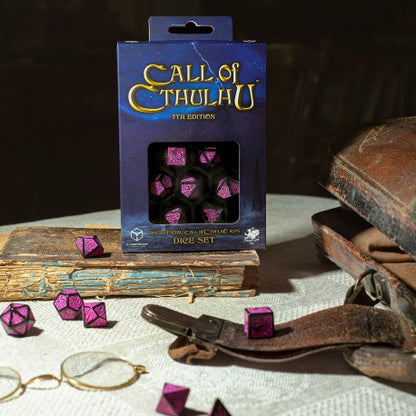 Q Workshop - Call of Cthulhu (7th Edition): Black & magenta 7pc RPG Dice Set