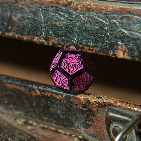 Q Workshop - Call of Cthulhu (7th Edition): Black & magenta 7pc RPG Dice Set