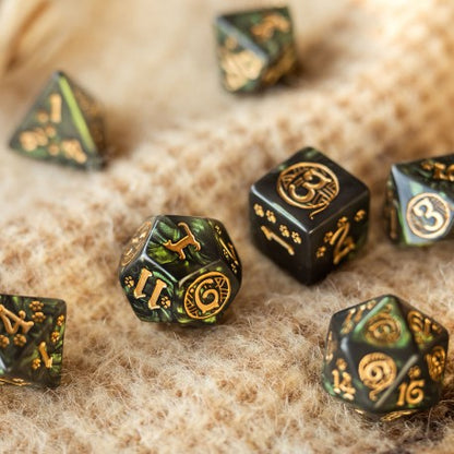 Q Workshop - CATS: Pixel 7pc RPG Dice Set
