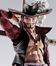 One Piece S.H.Figuarts Actionfigur Dracule Mihawk Hawkeye 17 cm