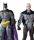 DC Collector Actionfiguren 2er-Pack Omega (Unmasked) & Batman (Bloody)(Gold Label) 18 cm
