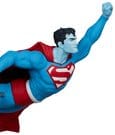DC Direct Superman Red & Blue Statue 1/10 Superman by Lee Bermejo 26 cm