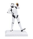 Original Stormtrooper Figur Raise a Glass 17 cm