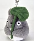 Mein Nachbar Totoro Nakayoshi Schlüsselanhänger Big Totoro with leaf