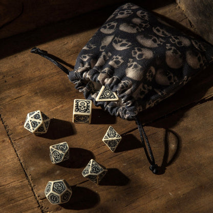Q Workshop - Skull Fullprint Dice Bag