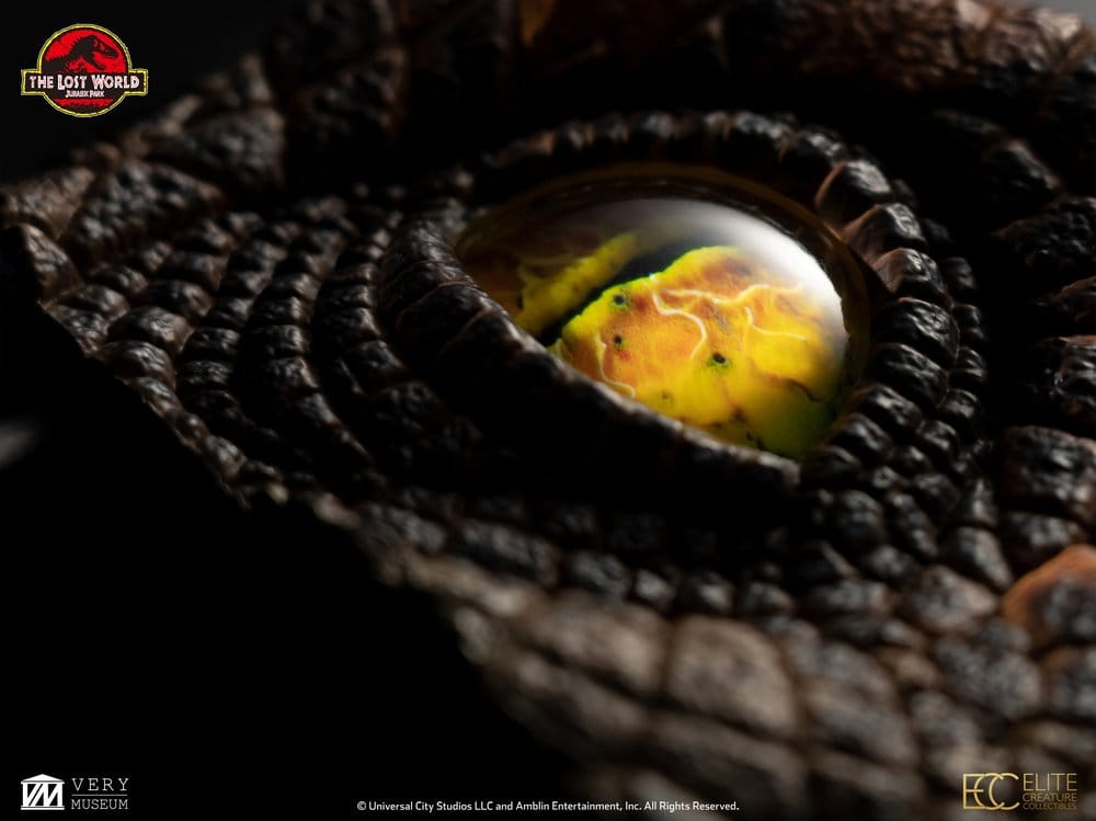 The Lost World: Jurassic Park Replik Male Velociraptor Eye Prop 23 cm