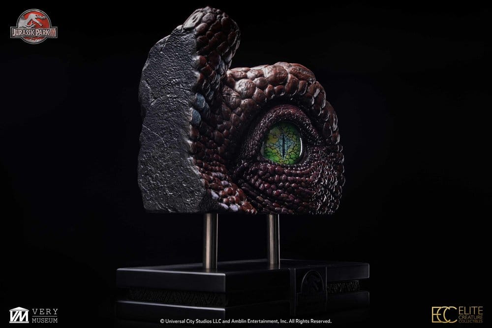 Jurassic Park III Replik Spinosaurus Eye Prop (Reproduction) 39 cm