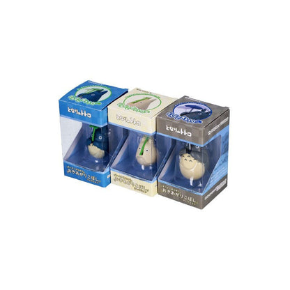 Mein Nachbar Totoro Figur mit rundem Boden Small Totoro with leaf 5 cm