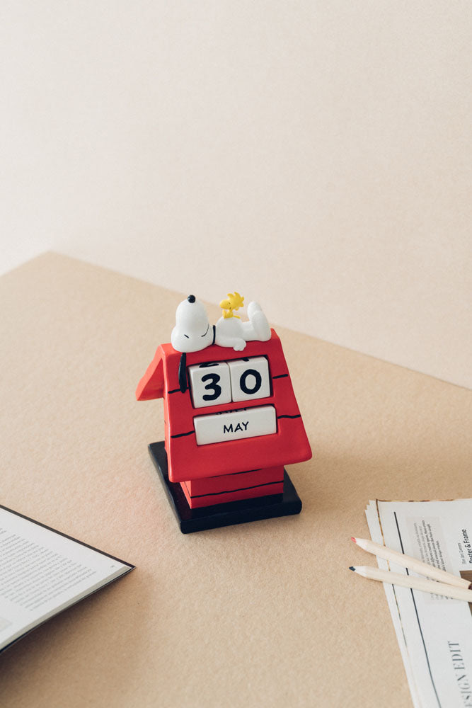 Peanuts 3D Ewiger Kalender Snoopy Hundehütte