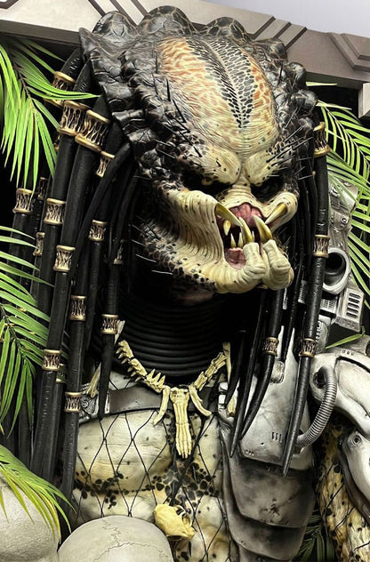 Predator Life-Size Wand-Skulptur Predator 45 x 81 x 94 cm