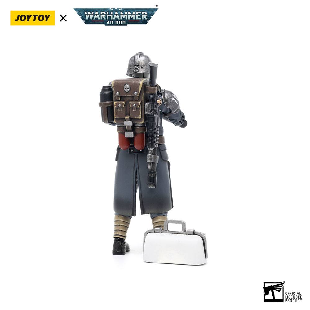 Warhammer 40k Actionfigur 1/18 Death Korps of Krieg Veteran Squad Guardsman Medic 10 cm