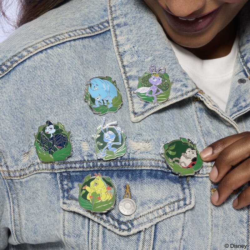 Das große Krabbeln by Loungefly Ansteck-Pins Blind Display (12)