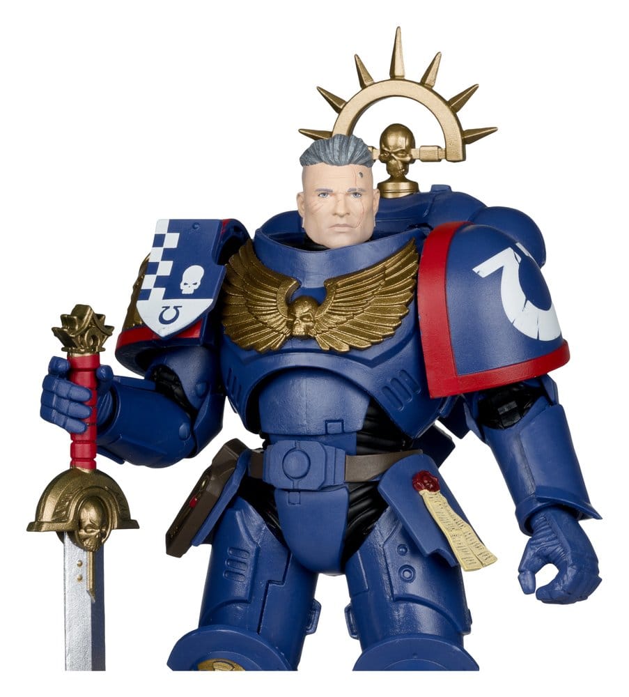Warhammer 40,000 Total War Actionfigur 3rd Company Lieutenant (Ultramarines) 18 cm