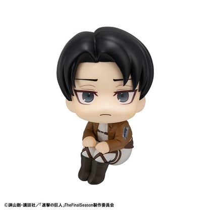 Attack on Titan Look Up PVC Statue Levi 11 cm