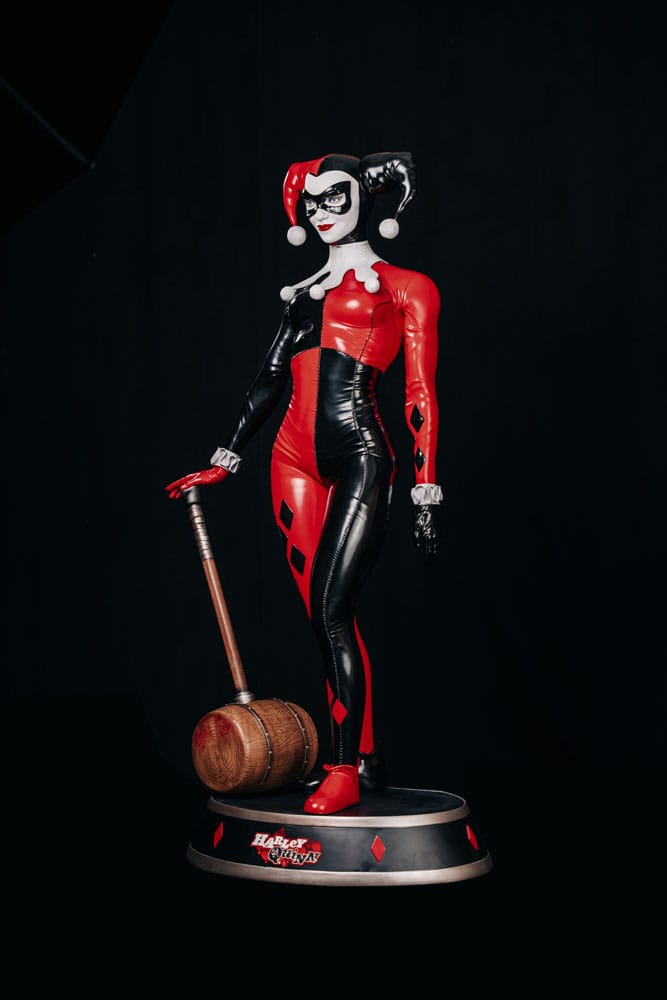 DC Comics Life-Size Statue Harley Quinn 196 cm