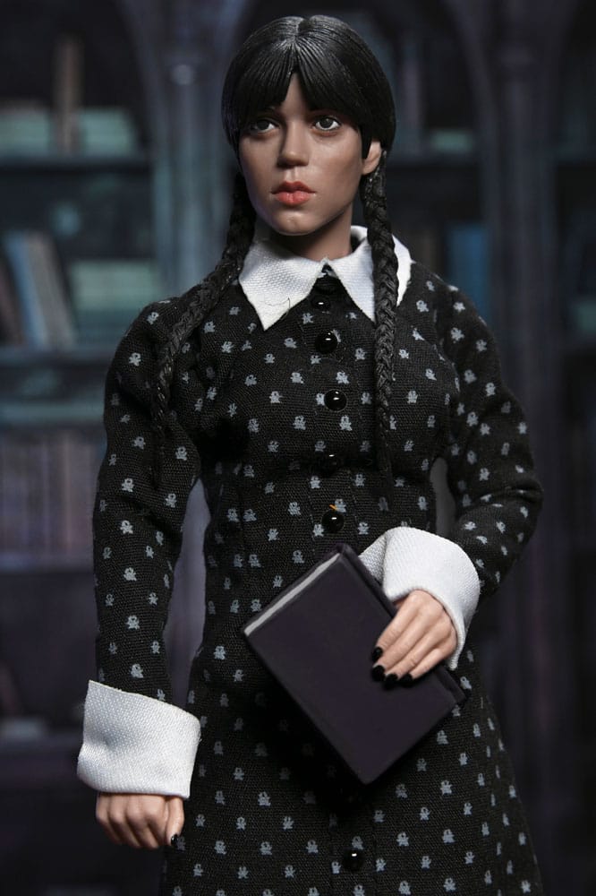 Wednesday Actionfigur Wednesday (Classic Dress) 20 cm