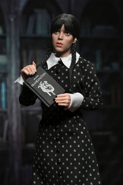 Wednesday Actionfigur Wednesday (Classic Dress) 20 cm