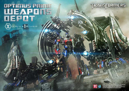Transformers: Dark of the Moon (Film) Museum Masterline Statue Optimus Prime Weapons Depot Bonus Version 127 cm