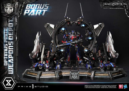 Transformers: Dark of the Moon (Film) Museum Masterline Statue Optimus Prime Weapons Depot Bonus Version 127 cm