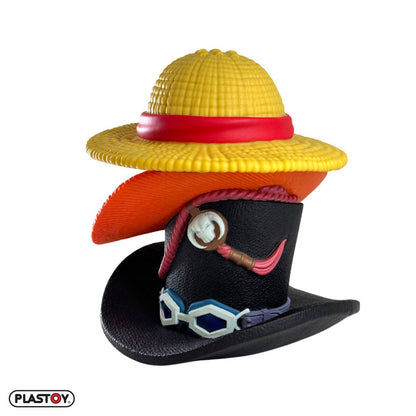 One Piece Spardose Stack of Hats