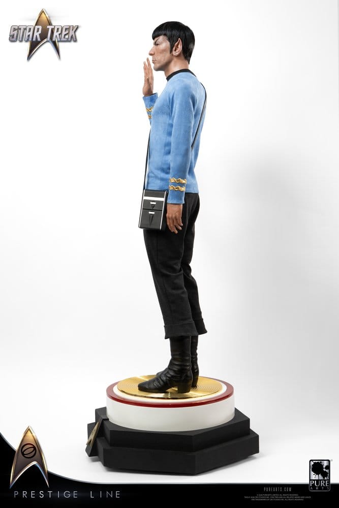 Star Trek Prestige Line Statue 1/2 Scale Spock 111 cm