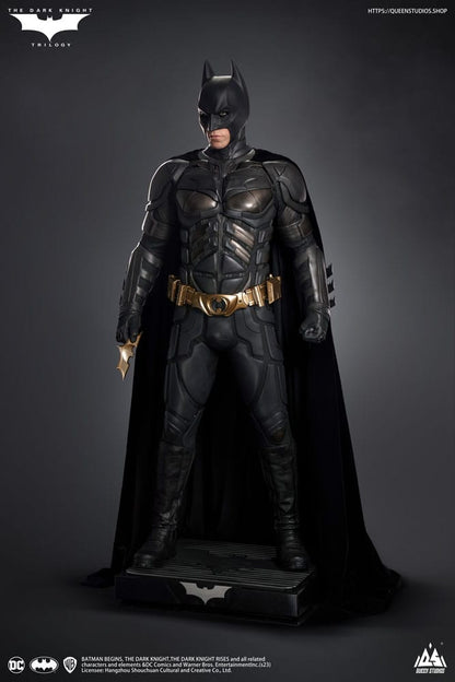 The Dark Knight Life-Size Statue Batman Premium Edition 207 cm
