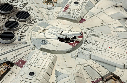 Star Wars Modellbausatz 1/72 Millennium Falcon 38 cm