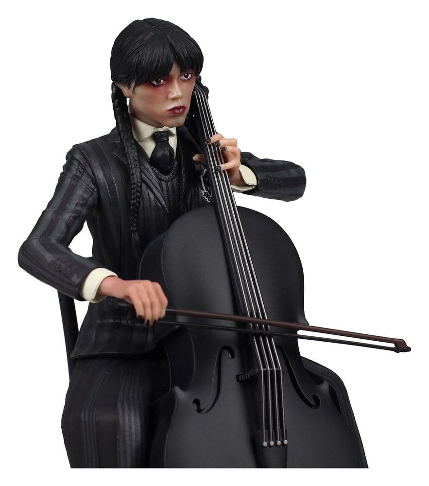 Wednesday Cello-Figur mit figurativem Schlüsselanhänger 20 cm