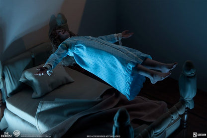 Der Exorzist Actionfigur 1/6 Regan MacNeil (Deluxe Edition) 23 cm