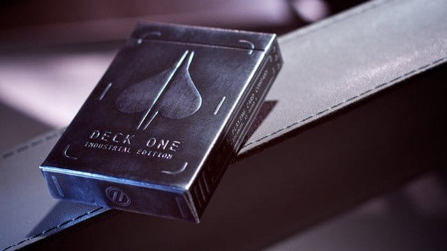 Theory 11 Spielkarten DeckONE