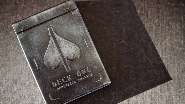 Theory 11 Spielkarten DeckONE