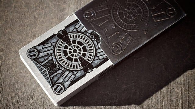 Theory 11 Spielkarten DeckONE