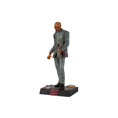 Haus an der Friedhofsmauer Statue Dr. Freudstein 30 cm